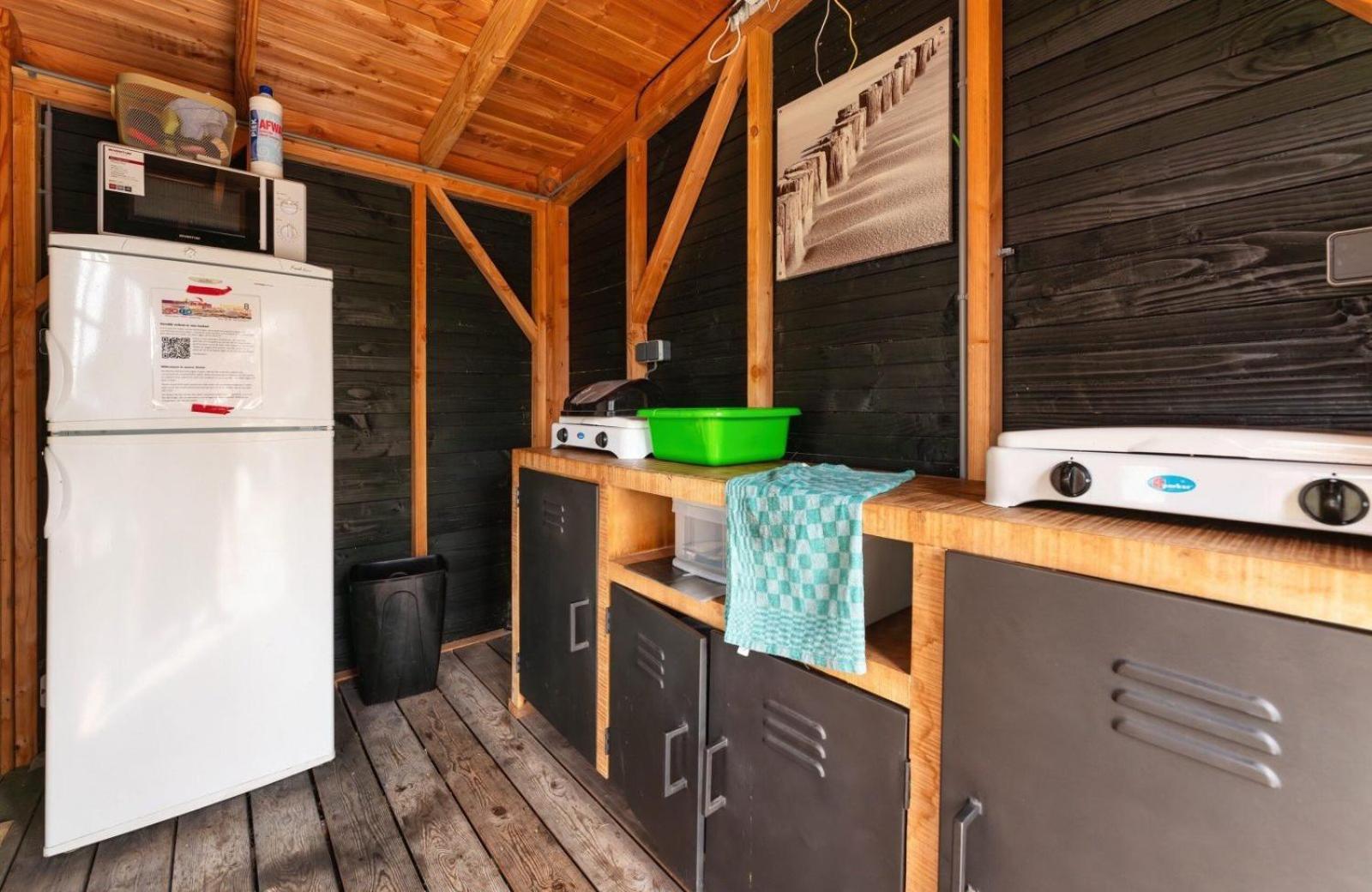 Tenthuisje Met Hottub In Camping *